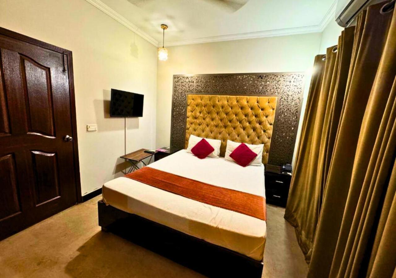 Doves Inn Hotel Kalma Chowk Lahor Kültér fotó